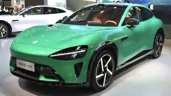 2025 xiaomi yu7 green scaled.jpeg