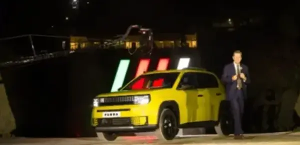 سيارة فيات جراندي باندا